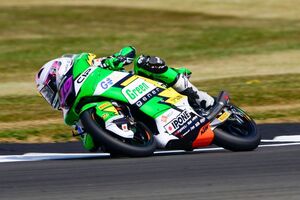 Moto3ドイツ予選｜ウエット路面に転倒多発、PPはオグデン獲得。日本人ライダーQ2で苦戦下位に固まる