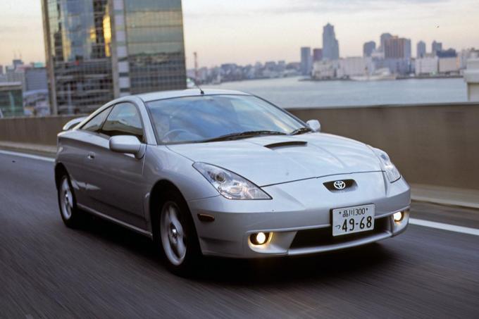 お金のない若者がこぞって腕を磨いた かつて走り屋たちに愛されたff国産スポーツ車13選 Web Cartop 自動車情報サイト 新車 中古車 Carview