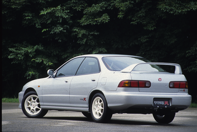 お金のない若者がこぞって腕を磨いた かつて走り屋たちに愛されたff国産スポーツ車13選 Web Cartop 自動車情報サイト 新車 中古車 Carview