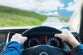 車の「ハンドル」昔はもっと「細かった」!? 最近は「太くなってきた」？ 理想的な「ステアリングホイール」の太さとは