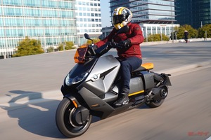 【独占速報】BMW CE 04試乗「新たな電動スクーターはより軽く、専用のSF的デザインに！ 航続距離も130km確保」