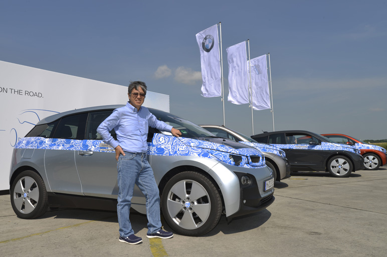 発表間近。BMW i3 のステアリングを握った！