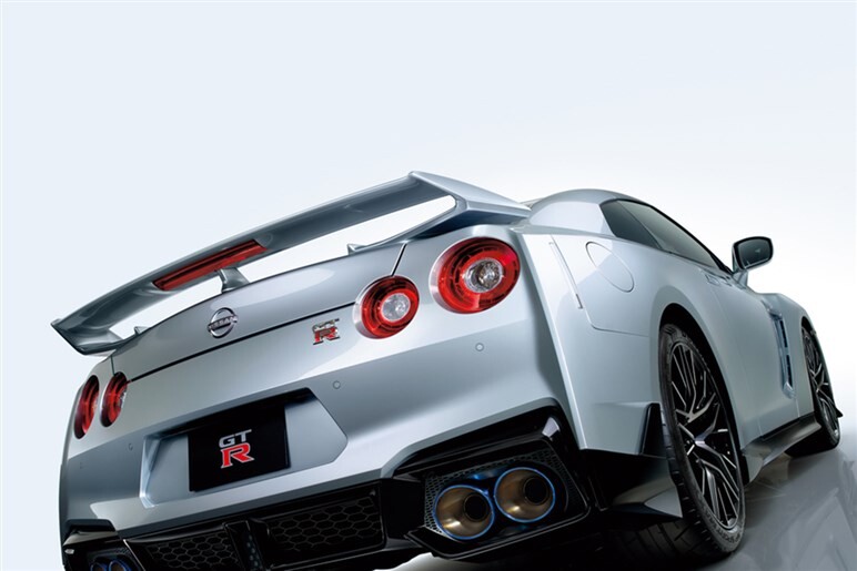 【生産終了】18年の歴史に幕を下ろした日産「GT-R」。延命できなかった悲しい事情と、次期型の姿とは？