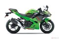 カワサキ「Z400」「Ninja400」最新モデル A2ライセンス対応マシンを欧州に導入