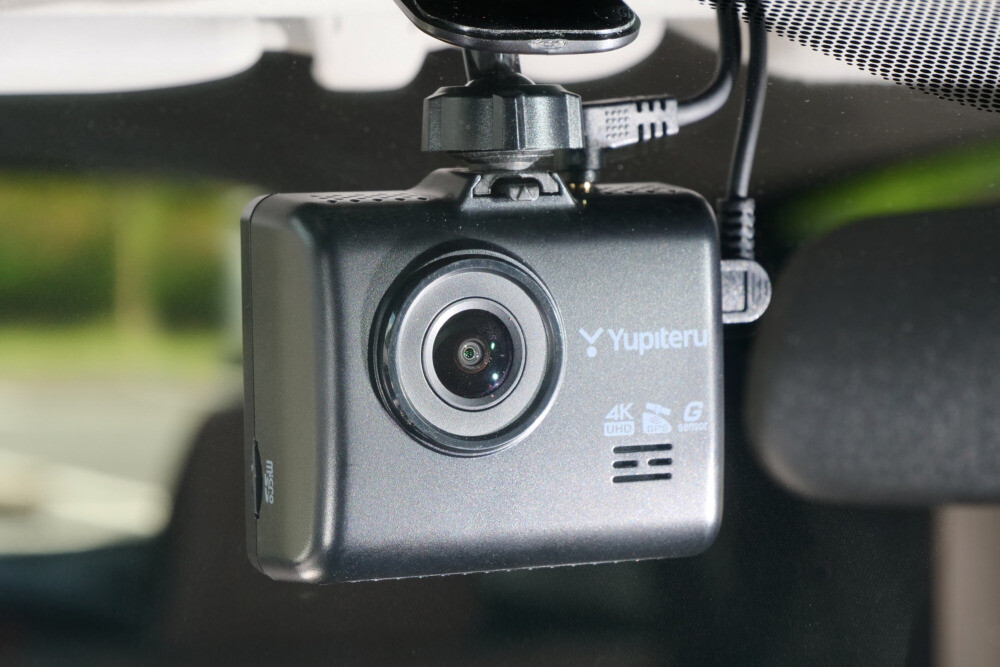 【見惚れる4K画質】ユピテルの2カメラ型ドライブレコーダー「Y-4K」を体験