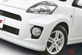 当時184万円で5速MTのみ！ ダイハツ「“激ハヤ”コンパクトカー」がスゴい！ 高性能4WD×「930ccターボ」搭載！ ムダ装備全カットで色気“ゼロ”！ 走り特化な「ブーンX4」とは