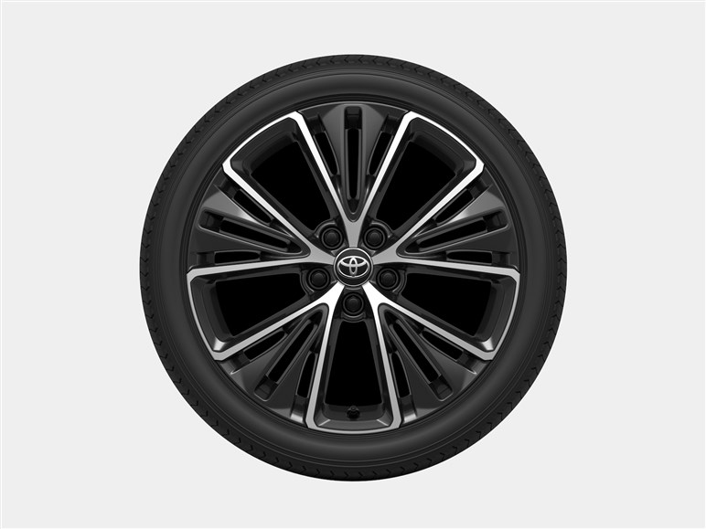 新型プリウス発売。2.0Lは196PSで28.6km/L、価格は320から