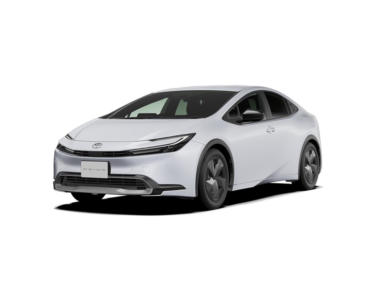 新型プリウス発売。2.0Lは196PSで28.6km/L、価格は320から