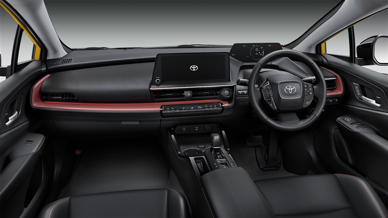新型プリウス発売。2.0Lは196PSで28.6km/L、価格は320から