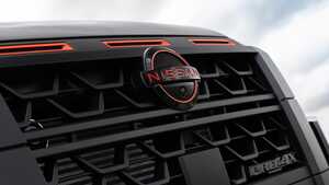 「コレはカッコいい」「こんなクルマあったんだ…」日本人が知らない、世界に誇る日産車。1986年から累計販売台数50万台の名車の新型が発表！