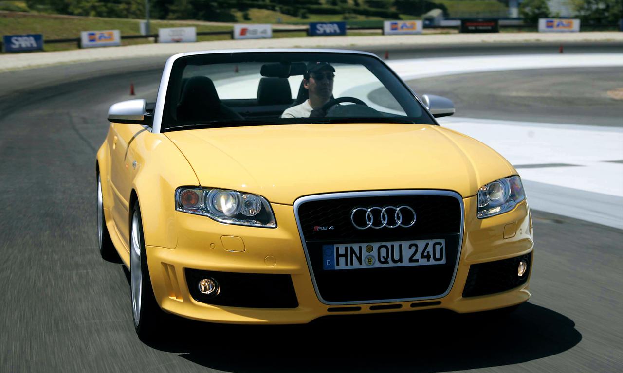 ヒットの法則1 アウディrs4カブリオレは高性能に支えられた気持ちよさにあふれていた Webモーターマガジン 自動車情報サイト 新車 中古車 Carview