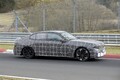 【独自】BMW新型「3シリーズ」は“ノイエクラッセ顔”で26年公開。4本マフラーの直6仕様もあるゾ！