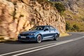 【独自】BMW新型「3シリーズ」は“ノイエクラッセ顔”で26年公開。4本マフラーの直6仕様もあるゾ！