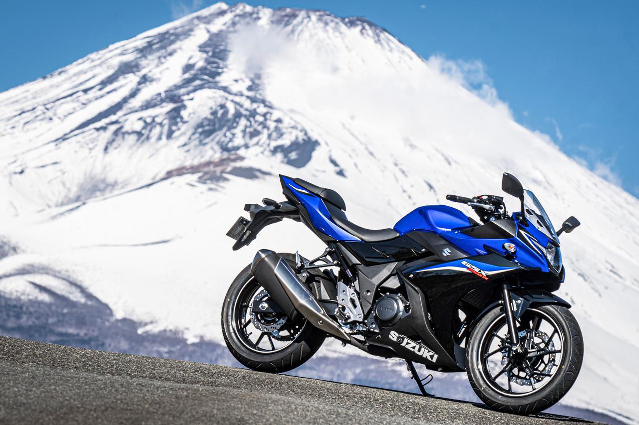 スズキの250ccバイク Gsx250r はフルカウルなのにネイキッドみたいに運転しやすい Suzuki Gsx250r 試乗インプレ レビュー 中編 Webオートバイ 自動車情報サイト 新車 中古車 Carview