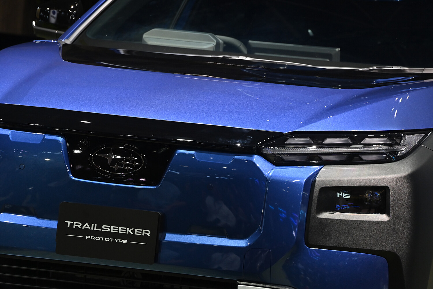 スバルからソルテラよりも速くてオフ感満点のBEVが爆誕！　しかも生産は群馬って聞きゃスバリストは「トレイルシーカー」に注目必至【ジャパンモビリティショー2025】