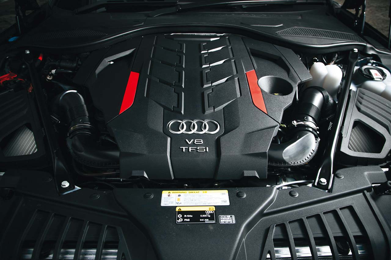 新型アウディ S8を国内初試乗 予測するサスペンションがもたらす 真のショーファー を味わう Genroq Web 自動車情報サイト 新車 中古 車 Carview