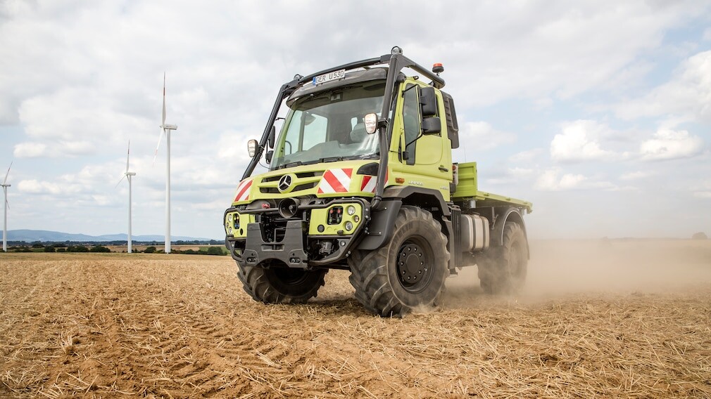 真のオールラウンダー　メルセデス・ベンツ トラックが新型ウニモグのバリエーション3台をハノーバーで開催されるアグリテクニカで発表！