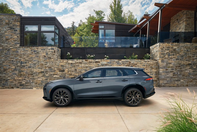 「そんなに遅れるの？」クラウンエステート、アルヴェル廉価版ほか待望の車種が軒並み発売延期に