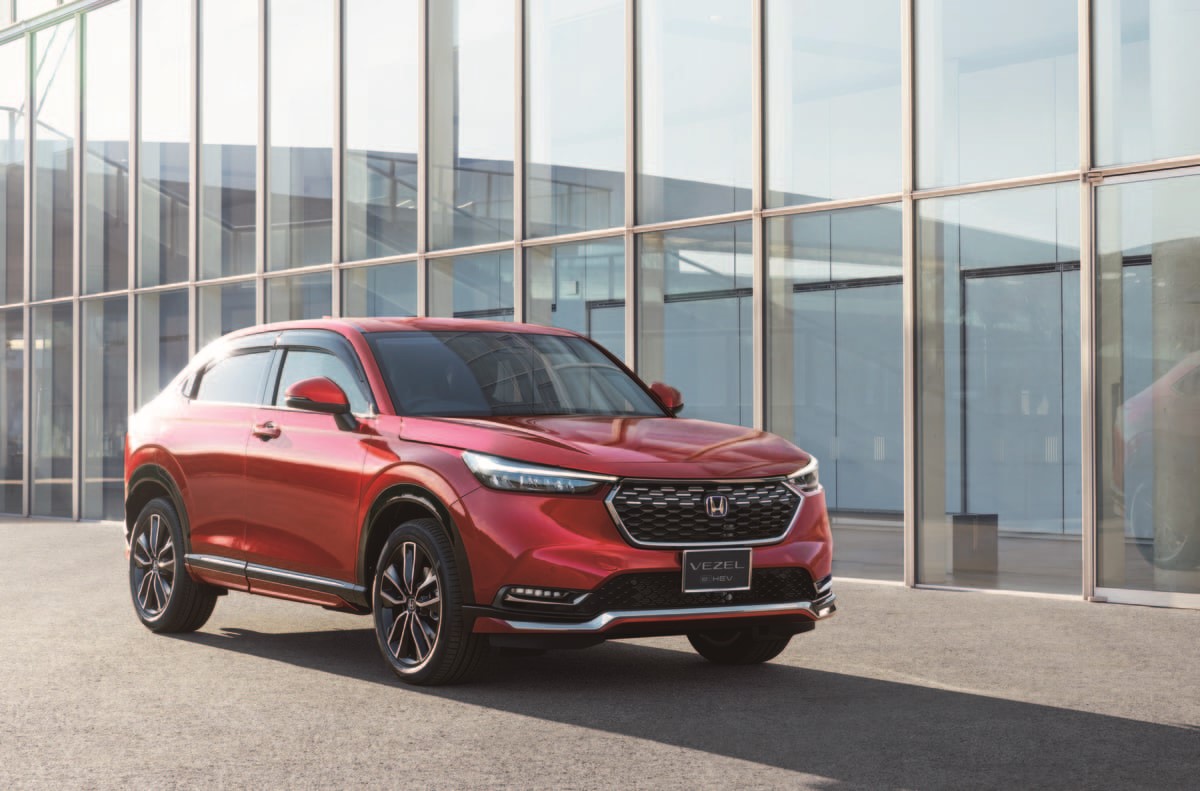 ついに新型ヴェゼル登場！ 「売れる気しかしない」超充実の純正 