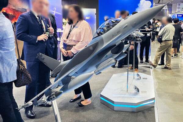 「無人の潜水艇」に「AI魚雷」 日本とも連携する米の“大物”防衛スタートアップ企業とは？ 台湾の展示会で注目