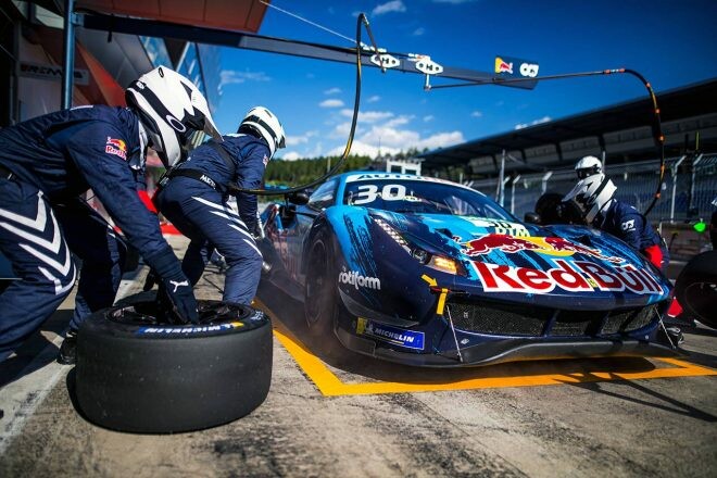 リアム・ローソンがレッドブルリンクで「夢のような」連勝。3勝目を挙げランクトップに迫る／DTM