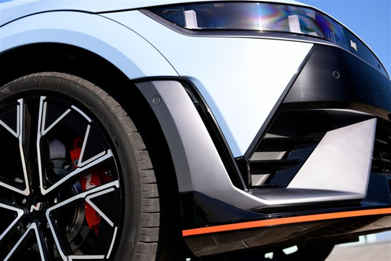 「シビック タイプR」欧州で生産終了、ホンダが語った「タイプRはEVでも成立する」理由とは