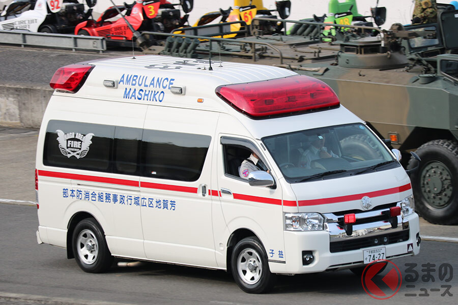 救急車4 1/32 楽プラ トヨタ ハイメディック救急車 | toritori255 (Sawa