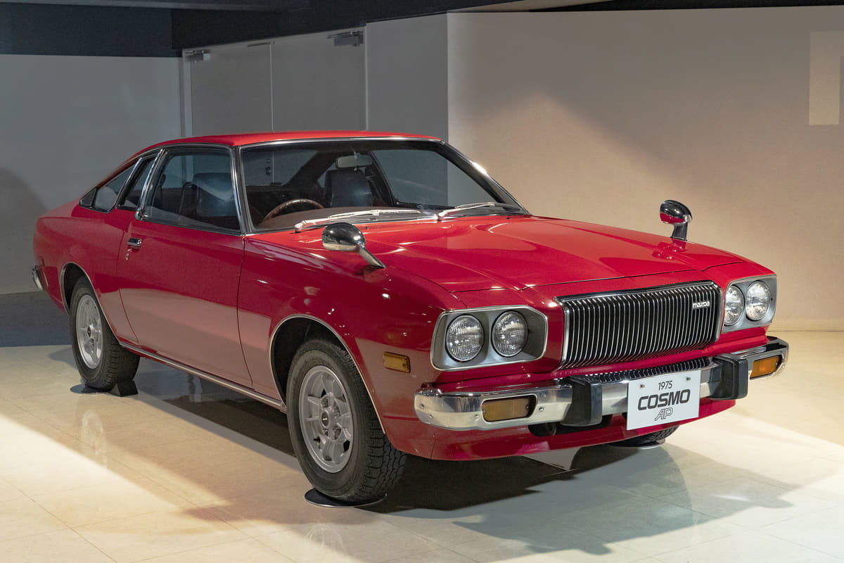 赤いコスモ 赤いファミリア マツダ車が 赤 をイメージカラーにする理由とは Auto Messe Web の写真 自動車情報サイト 新車 中古車 Carview