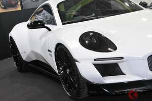 新型「“3人乗り”スポーツクーペ」登場に反響殺到！ 「美しすぎ」「欲しい」 全長4.2m「流麗デザイン」にリア駆動を採用！ 「ヤマハの技術」搭載のケータハム「プロジェクトV」が話題に