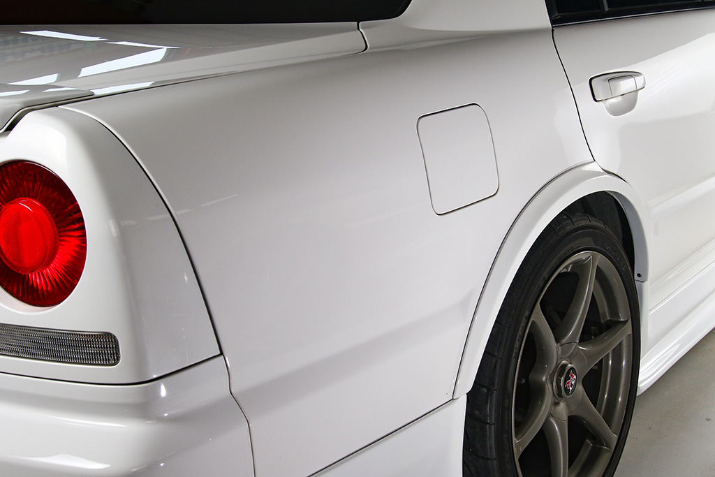 R34の4ドアgt Rを量産するショップがある 拘りすぎのコンプリート仕様に迫る Web Option 自動車情報サイト 新車 中古車 Carview