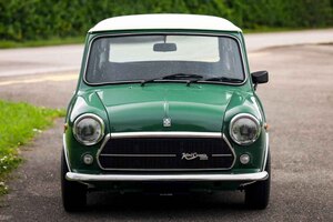 イタリアで生産されたOEM版ミニ・クーパー1300の意外なる落札価格