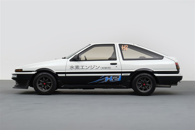 さすが本家の完成度！ 名車「AE86」＝レビトレをEVと水素車にトヨタが魔改造