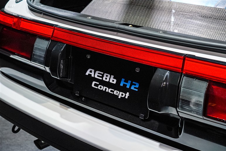 さすが本家の完成度！ 名車「AE86」＝レビトレをEVと水素車にトヨタが魔改造