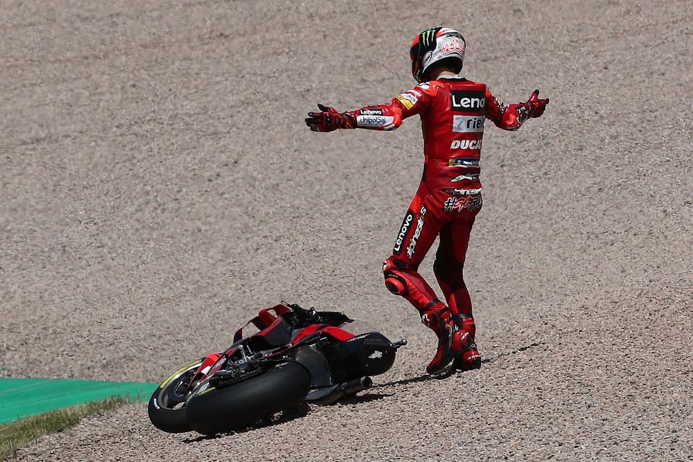 【MotoGP】バニャイヤ、転倒に困惑「なんでクラッシュしたか分からない……受け入れられないコトだ」