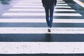 横断歩道は歩行者に譲られても横切っちゃダメ！ 身近に潜む道路交通法の罠とは