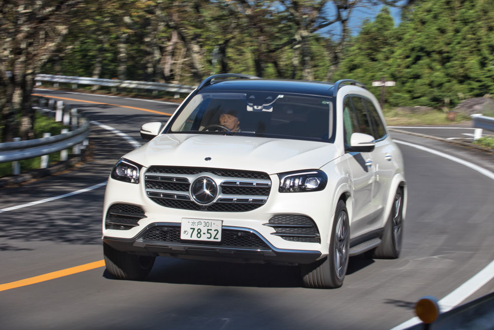 王者と出会う 新型メルセデス ベンツgls試乗 5m超サイズのディーゼルsuv 価格 3列目シート 走りを評価 Autocar Japan 自動車情報サイト 新車 中古車 Carview