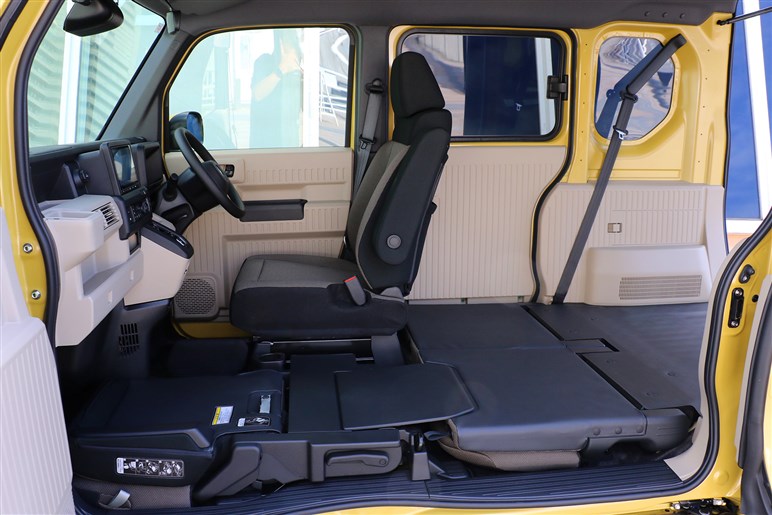 【本当に商用？】エンジン車の倍よく出来てる「Nバンe:」は“おひとり様”のハンディをはねのけるか