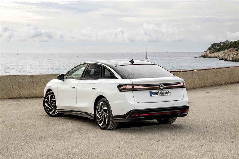 最高傑作のEV。「ID.7」は900超えだが久しぶりにVWらしい良さがあふれている！