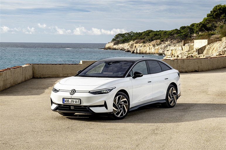最高傑作のEV。「ID.7」は900超えだが久しぶりにVWらしい良さがあふれている！