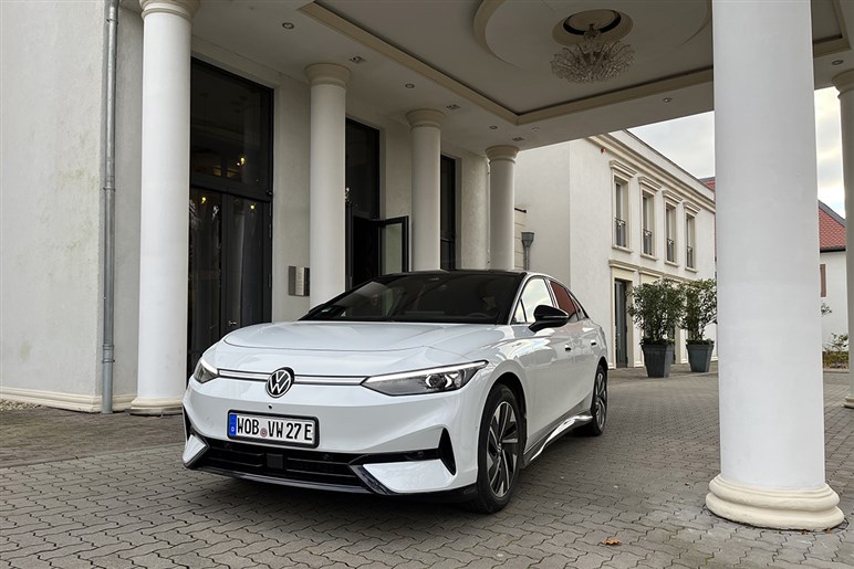 最高傑作のEV。「ID.7」は900超えだが久しぶりにVWらしい良さがあふれている！