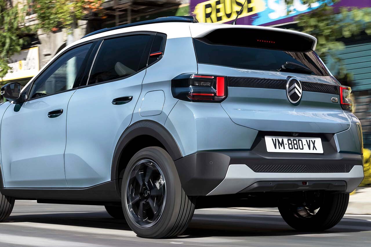 シトロエン新型「C3 ハイブリッド」ついに日本上陸！ 快適性を凝縮し11月6日発売、価格は339万円から