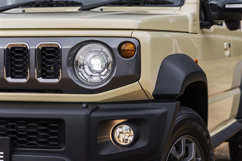 【ついに5ドア発表】「ジムニー ノマド」はAT車が275。もう“予約可能”で納期はどうなる？