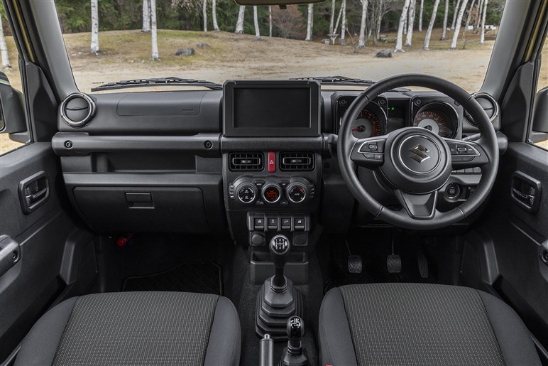 【ついに5ドア発表】「ジムニー ノマド」はAT車が275。もう“予約可能”で納期はどうなる？