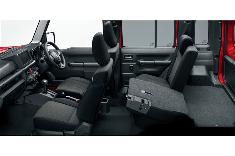 【ついに5ドア発表】「ジムニー ノマド」はAT車が275。もう“予約可能”で納期はどうなる？