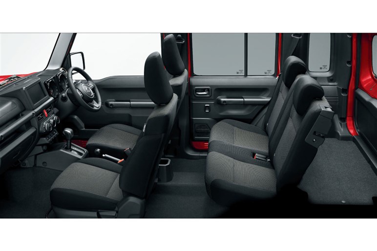 【ついに5ドア発表】「ジムニー ノマド」はAT車が275。もう“予約可能”で納期はどうなる？