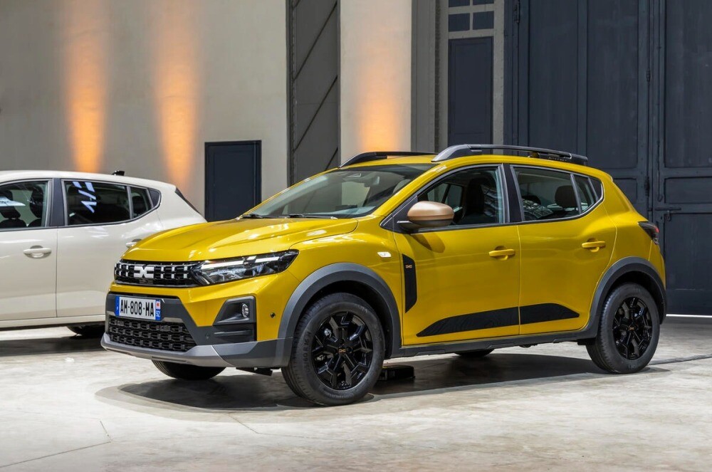 欧州の人気ブランド、ダチアがデザイン刷新　155馬力のハイブリッドも導入