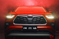 トヨタが新型SUV「クラウンクルーガー」発表！ 全長5m級「3列SUV」に「2リッター直噴ターボ」追加！ ハイランダーに続き中国で登場