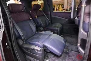 日産が新型「最上級ミニバン」発表！ アルファードより「30％オトク」な税金も魅力！ 威風堂々デザイン＆「豪華内装」採用！ 約15年ぶりに全面刷新の「4代目エルグランド」の優位性とは？