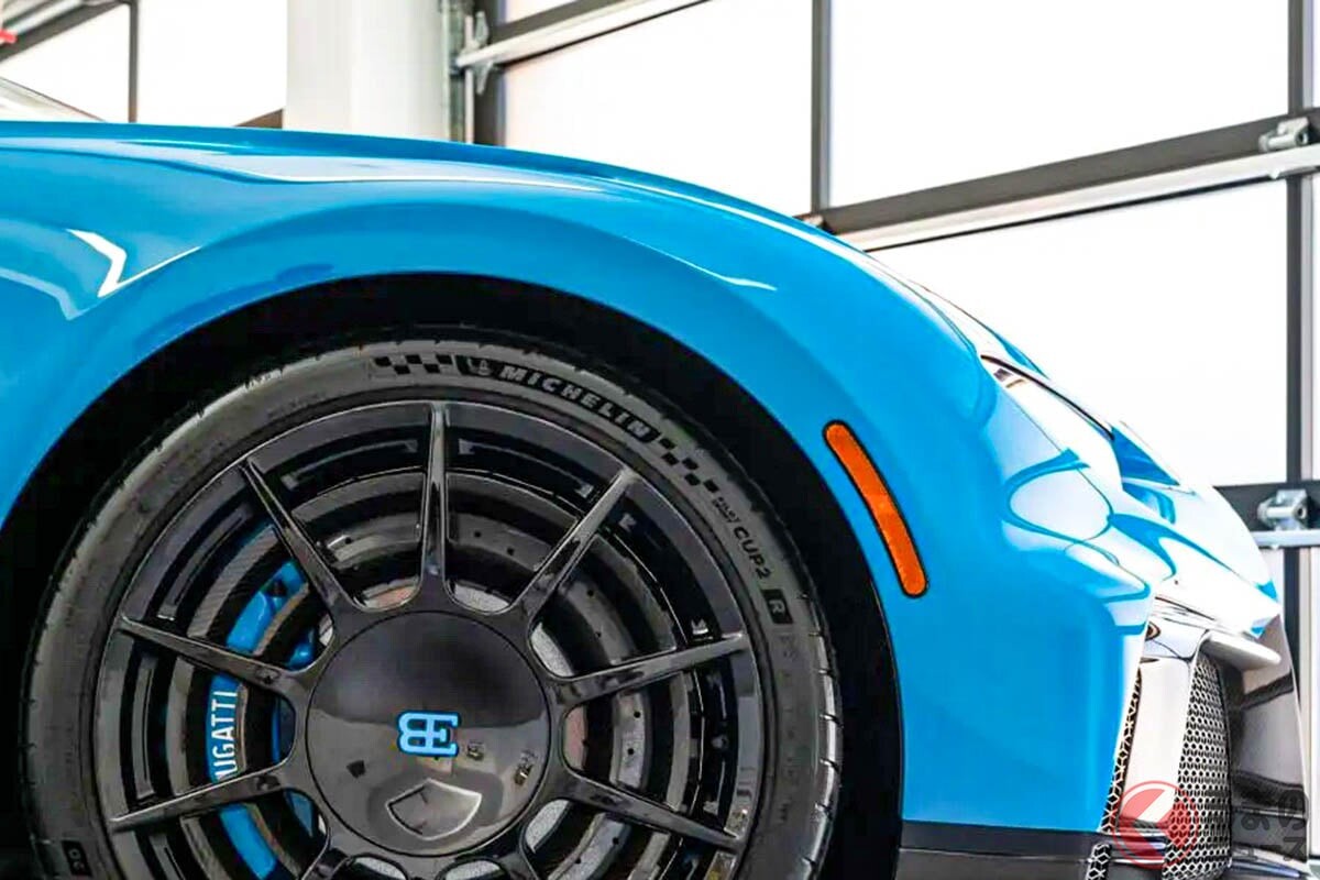 ターボは「4つ」！ ラジエーターも「10個」搭載！ 超高出力の「“2ドア”クーペ」どんなモデル？ 気筒も「16本」なブガッティ「シロン」とは