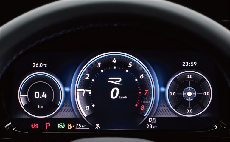 VWゴルフに最強の「R／Rヴァリアント」が追加。歴代最高320馬力、約640から